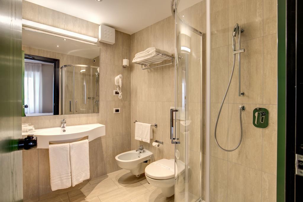 Albergo Firenze Côme Esterno foto