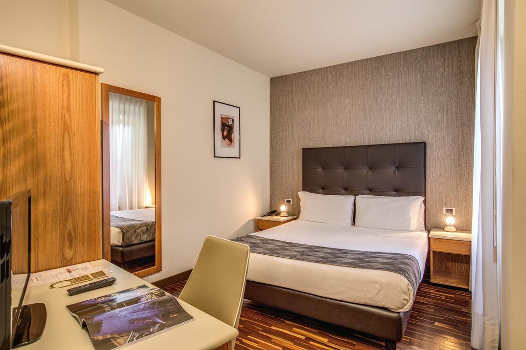 Albergo Firenze Côme Esterno foto